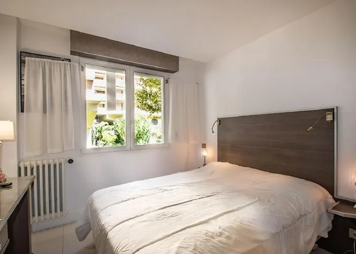 Croisette: 2bdr كان